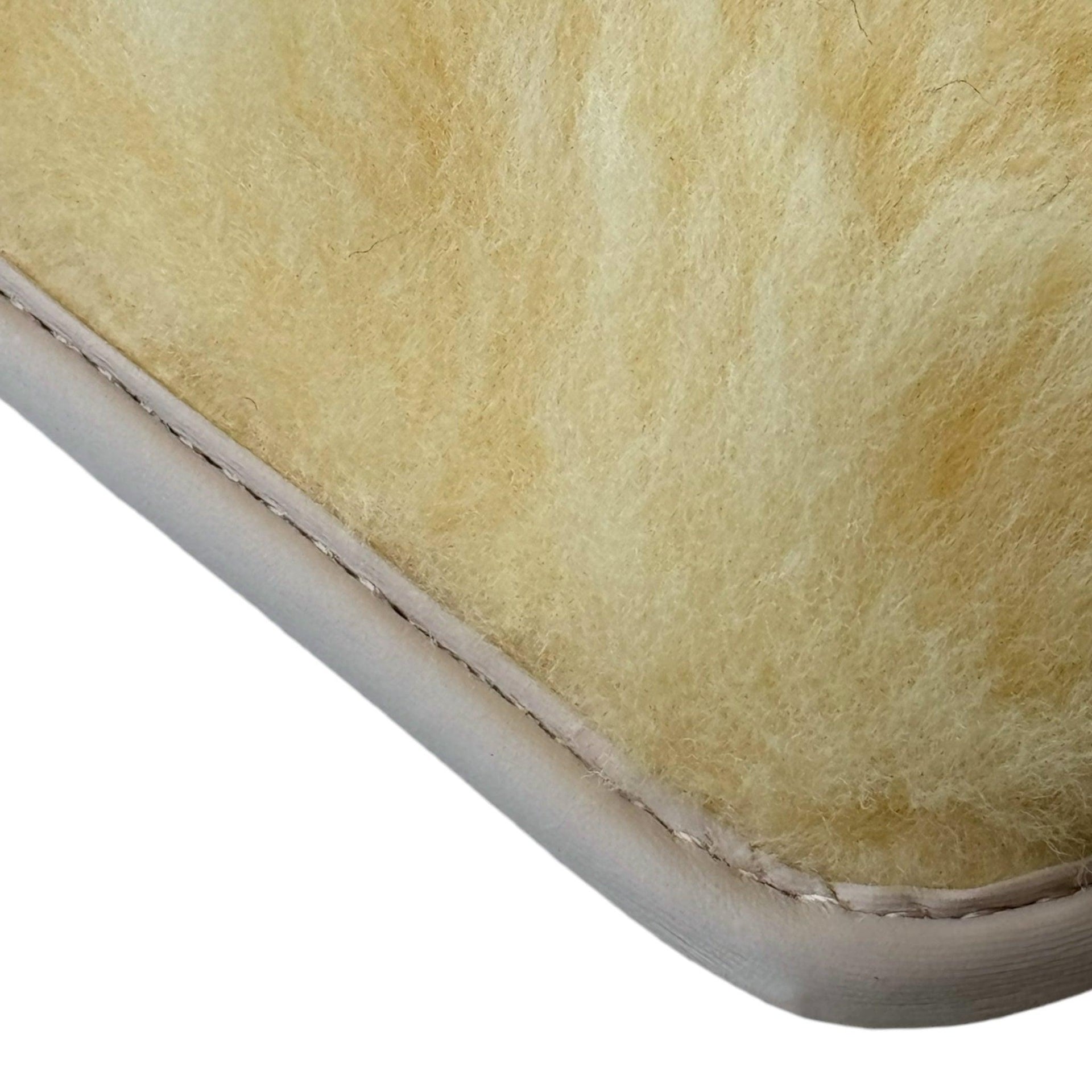 Natural Color Medical Sheepskin Floor Mats for Rolls Royce Phantom VIII (2017-2024) | Relugan - AutoWin