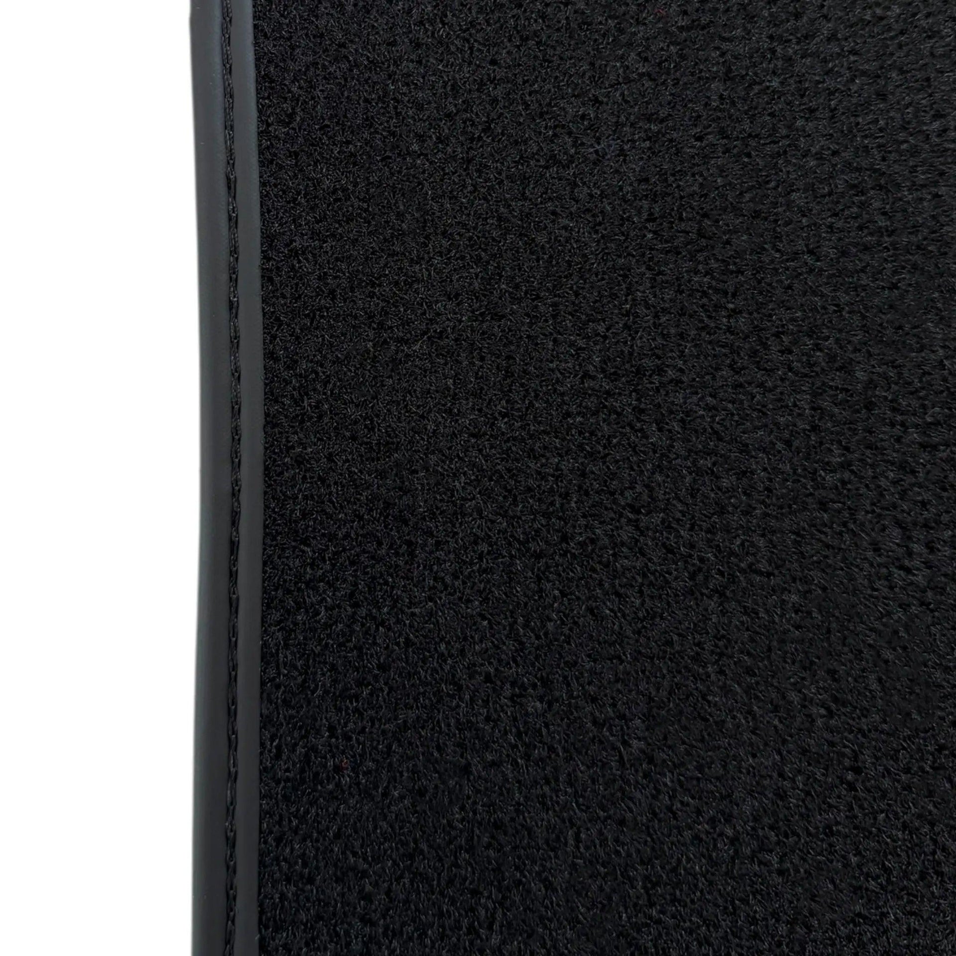 Black Floor Mats for BMW Gran Tourer F46 (2015-2022) 7 Seats | Green Leather Borders