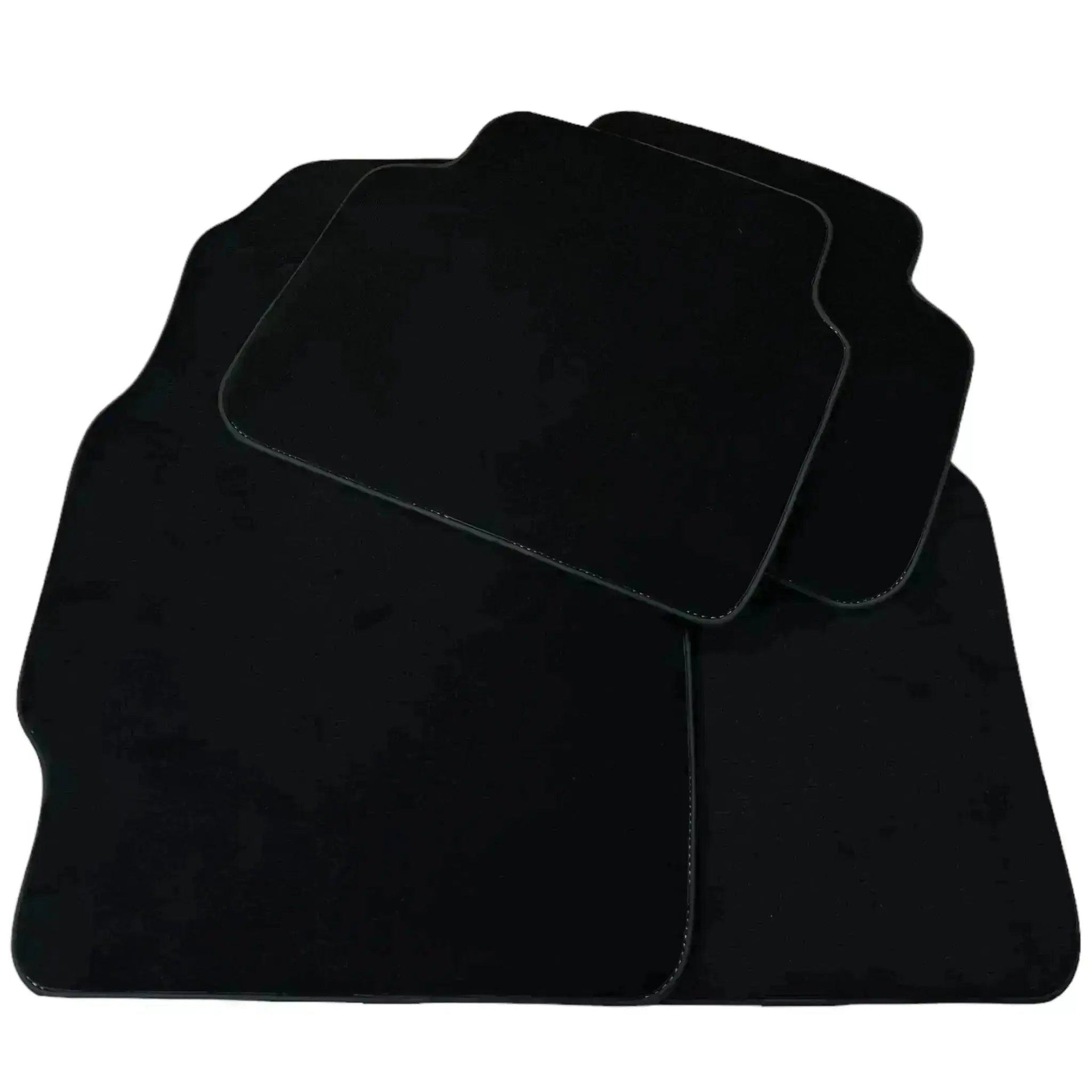 Black Floor Mats for Toyota Verso (2009-2013) - AutoWin