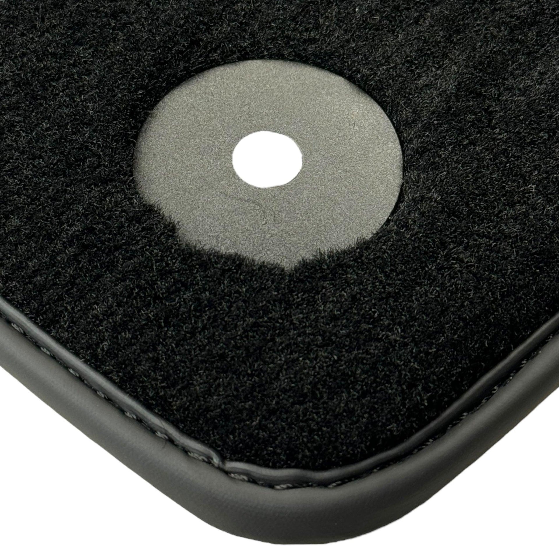 Black Floor Mats for Audi Q5 FYT Sportback (2021-2024) - AutoWin