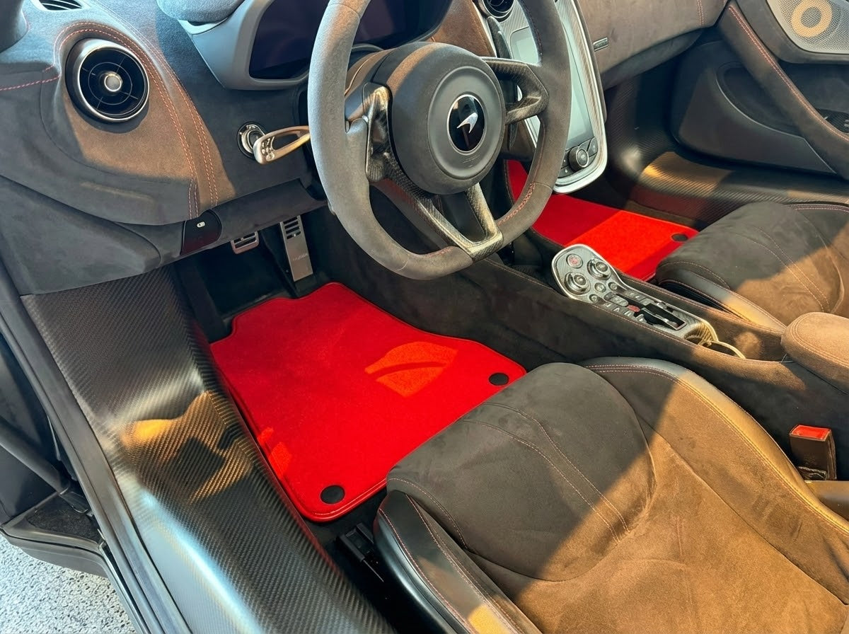 Black Floor Mats for McLaren 600 LT (2018-2020) With Blue Trim - AutoWin.EU