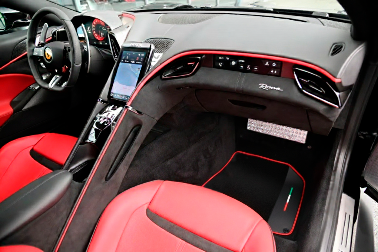 Black Floor Mats For Ferrari Roma (2021-2024) with Leather and Red Trim - AutoWin