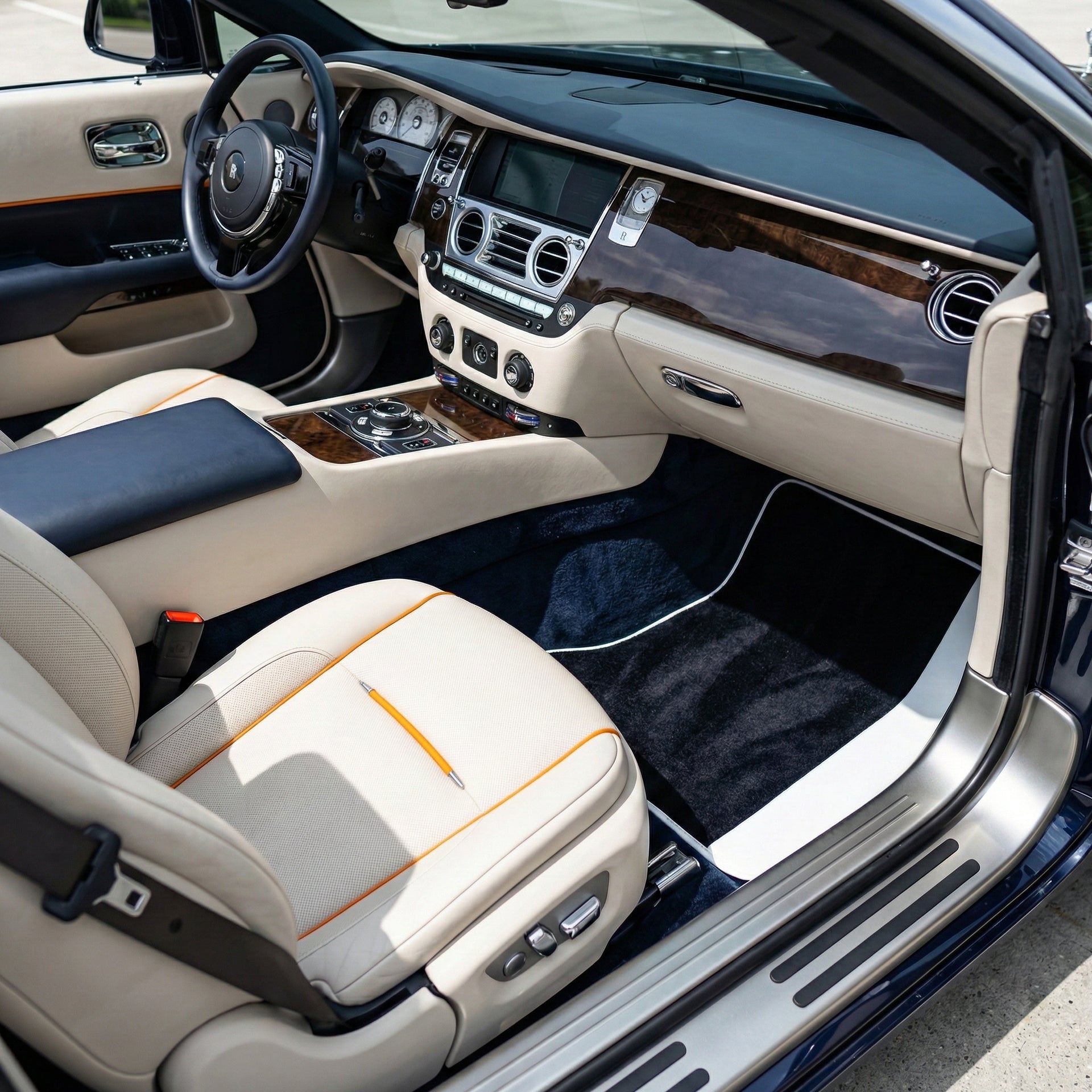 ロールスロイス ドーン(2016-2023)用 AW12パターン カスタマイズ可能なレザーフロアマット - AutoWin