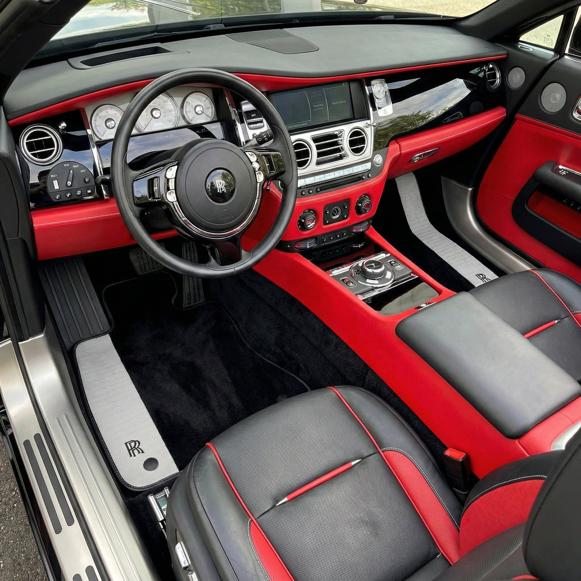 ロールスロイス ドーン(2016-2023)用 AW12パターン カスタマイズ可能なレザーフロアマット - AutoWin