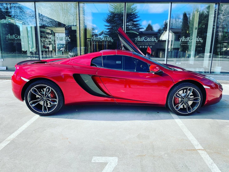 マクラーレン MP4-12C (2011–2014) 用プレミアム フロアマット