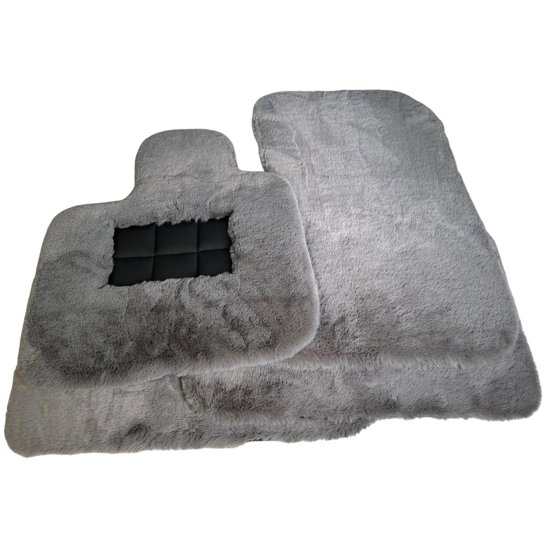 Various Colors of Sheepskin Floor Mats Tailored for the Chrysler 300C (2004-2011) - AutoWin