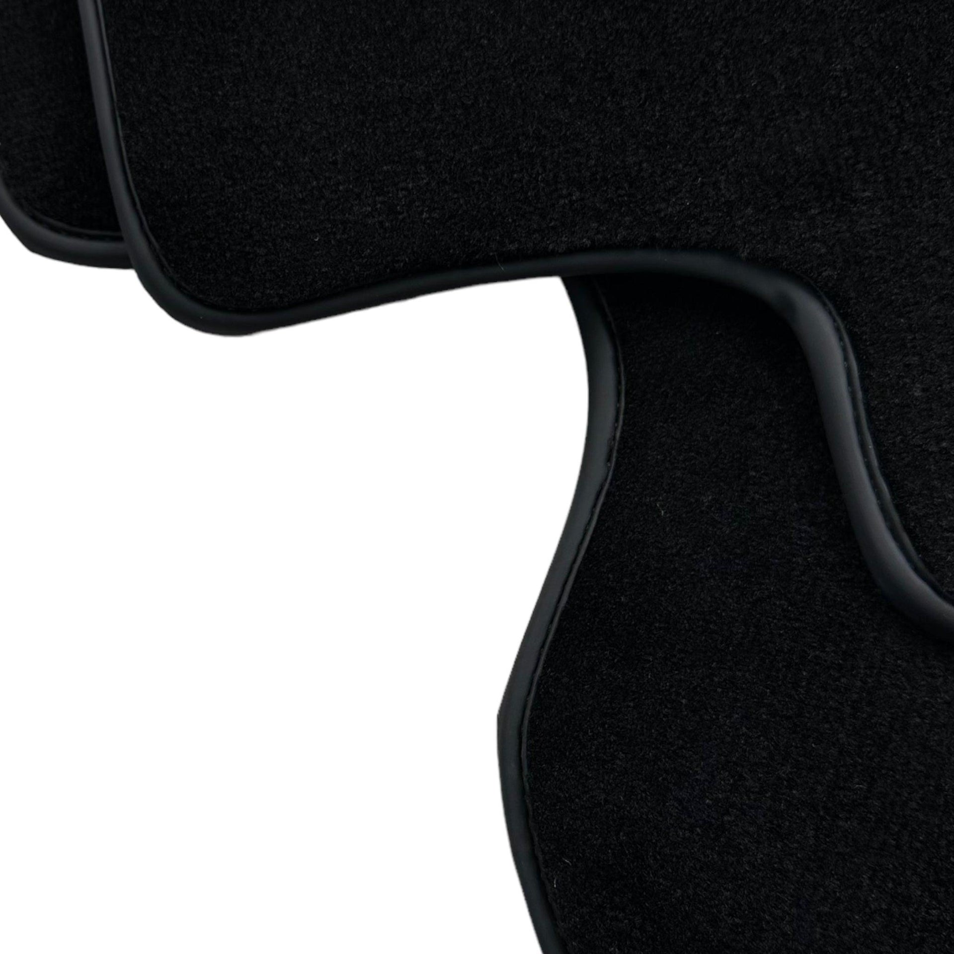 Black Floor Mats For Ferrari GTC4 Lusso (2016-2023) Italian Edition - AutoWin