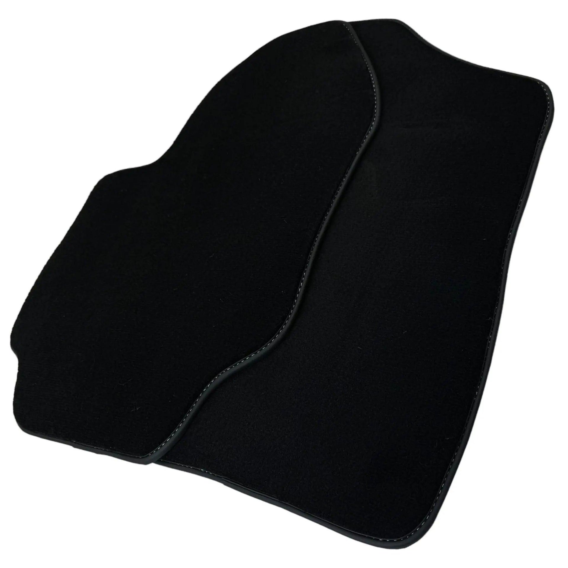 Black Floor Mats for Isuzu Jimny (2018-2024) - AutoWin