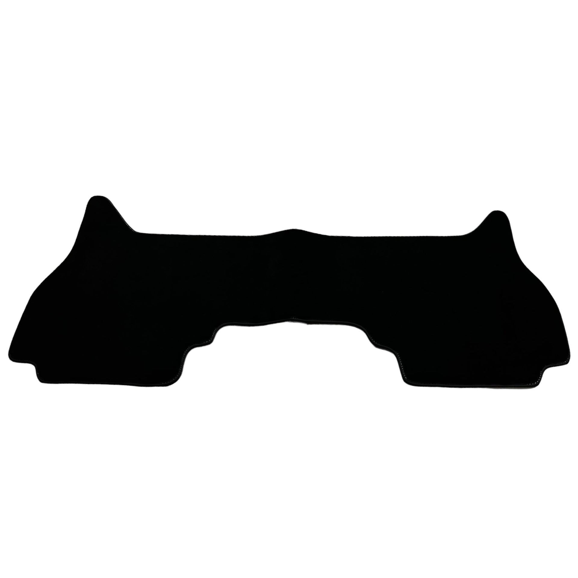 Black Floor Mats For Mitsubishi Pajero III (2000-2004) - AutoWin