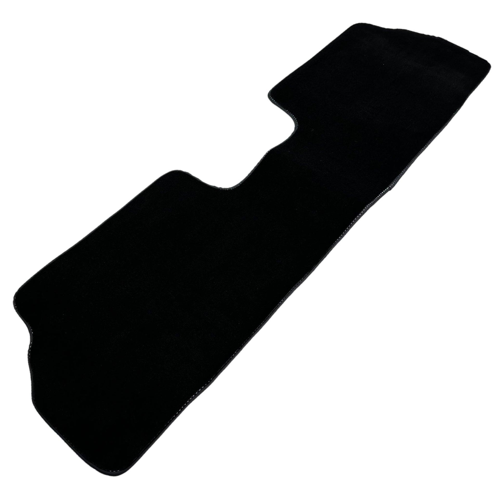 Black Floor Mats For Toyota Corolla Verso (2004-2009) - AutoWin