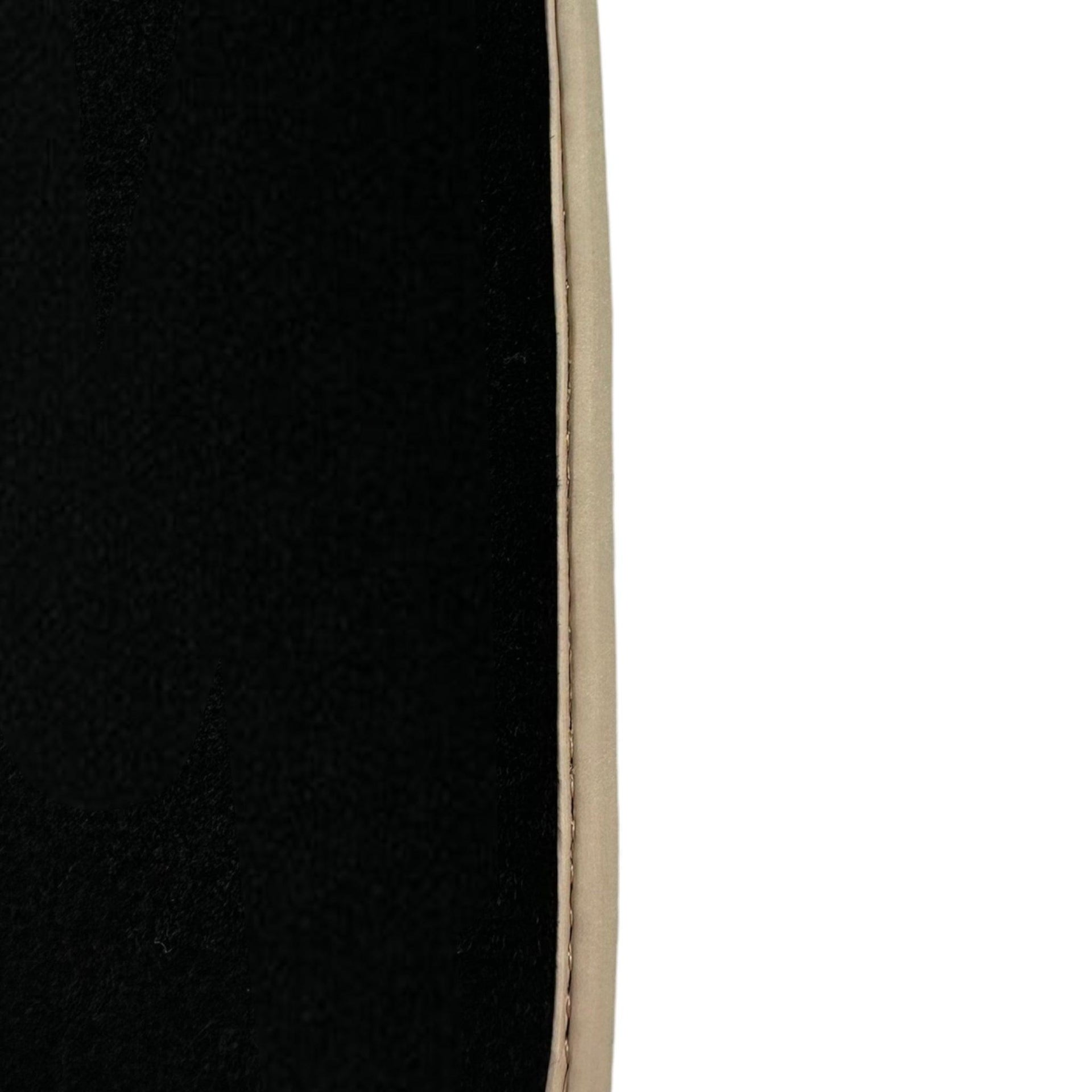 Black Floor Mats For Toyota Land Cruiser 90 (1997-2003) | Beige Trim - AutoWin