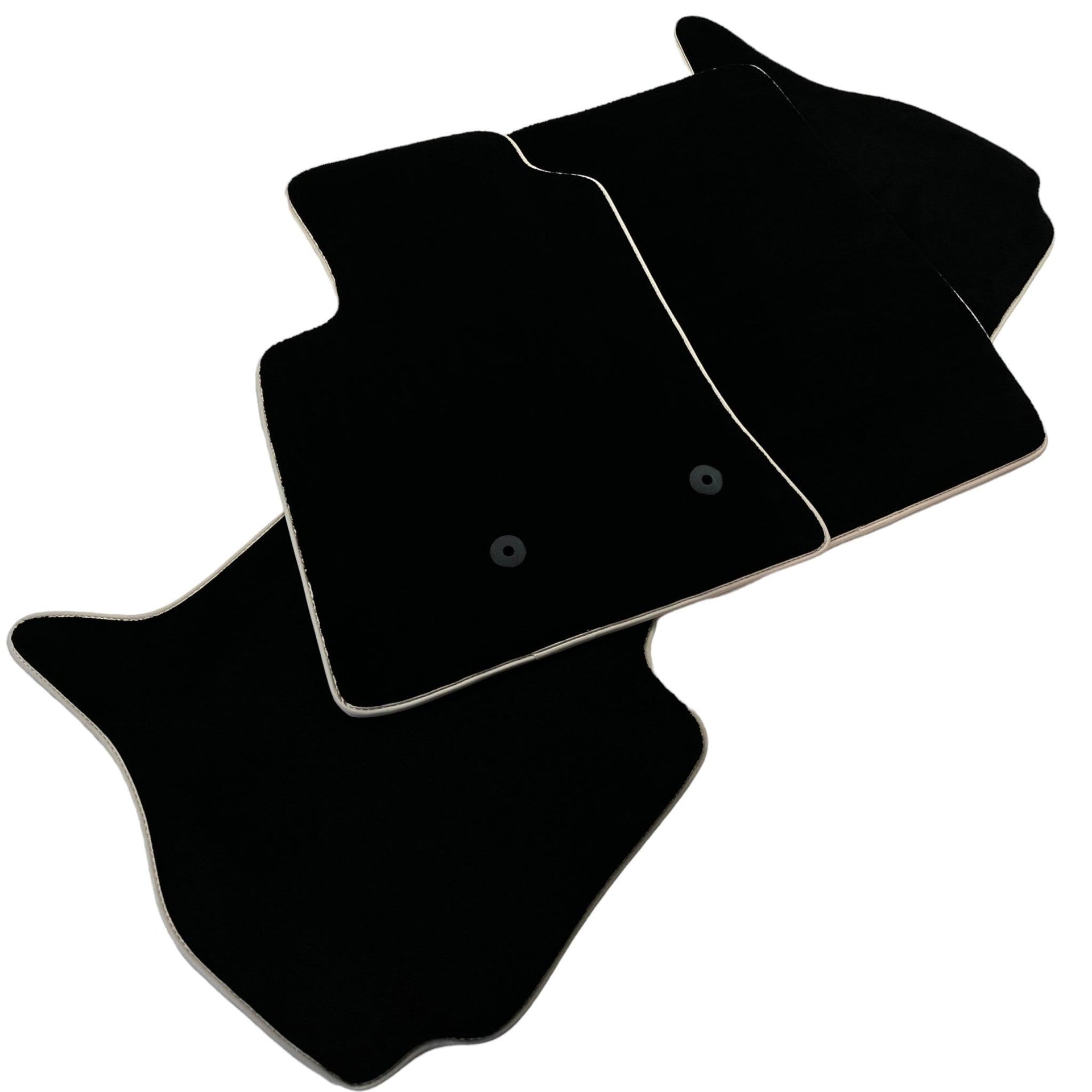 Black Floor Mats For Mitsubishi Pajero V80 (2006-2011) - AutoWin