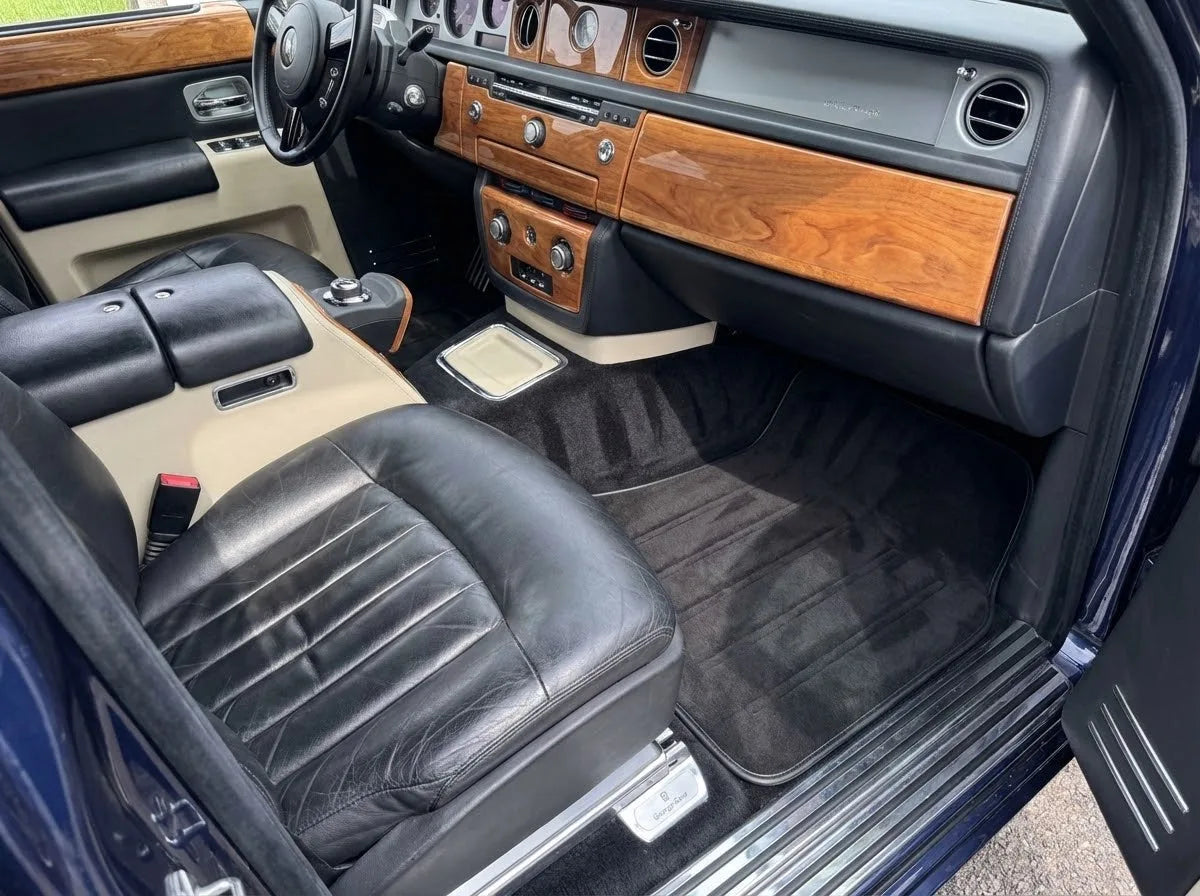 Interior look of floor mats for Rolls Royce Black Badge Phantom VIII (2017-2024)