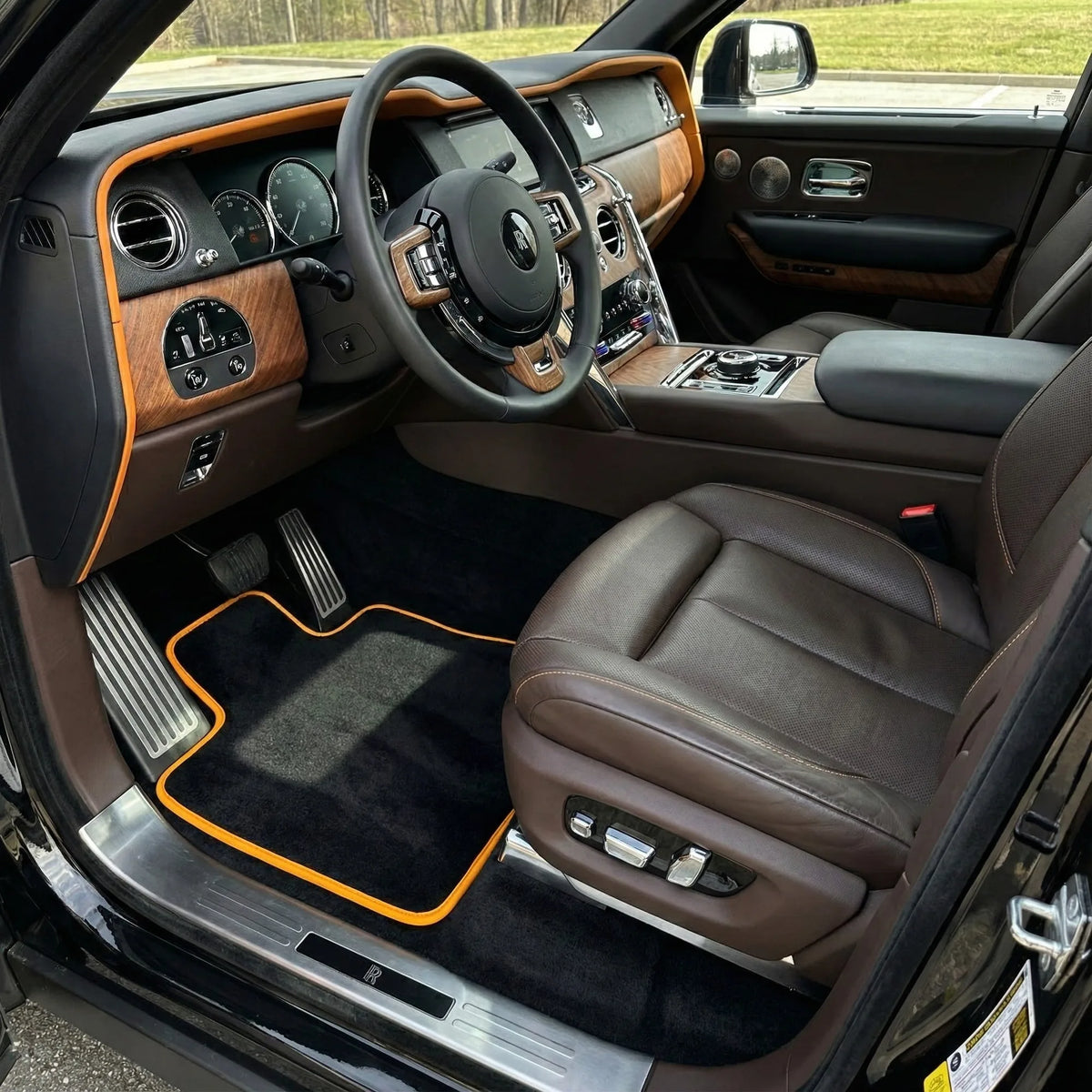 Interior look of floor mats for Rolls Royce Cullinan (2018-2025)