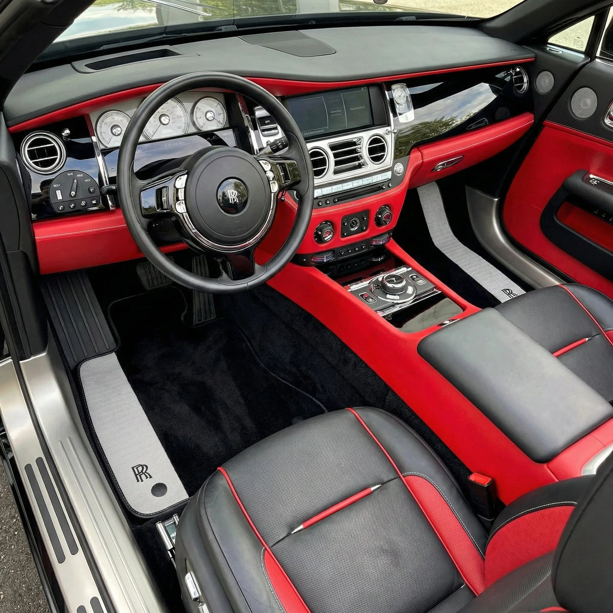 Interior look of floor mats for Rolls Royce Dawn (2016-2023)