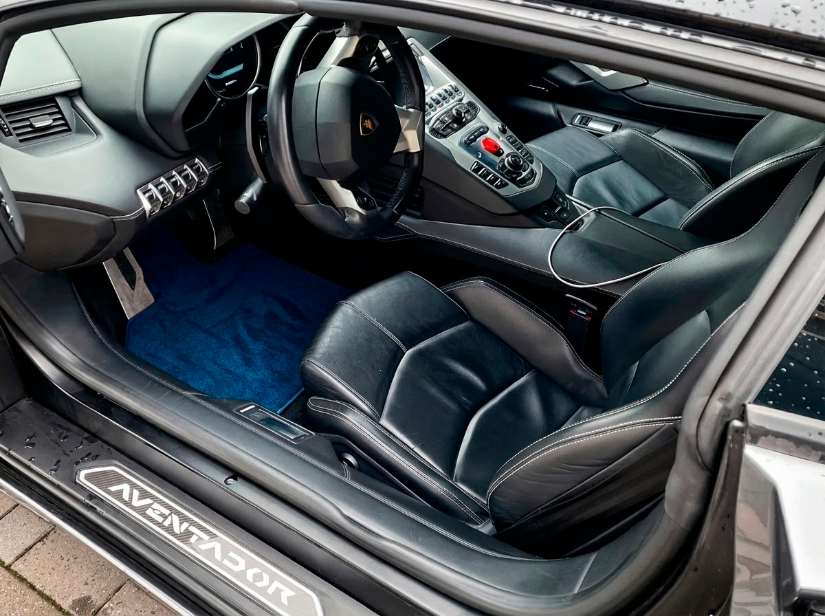 アヴェンタドール (2012-2022)