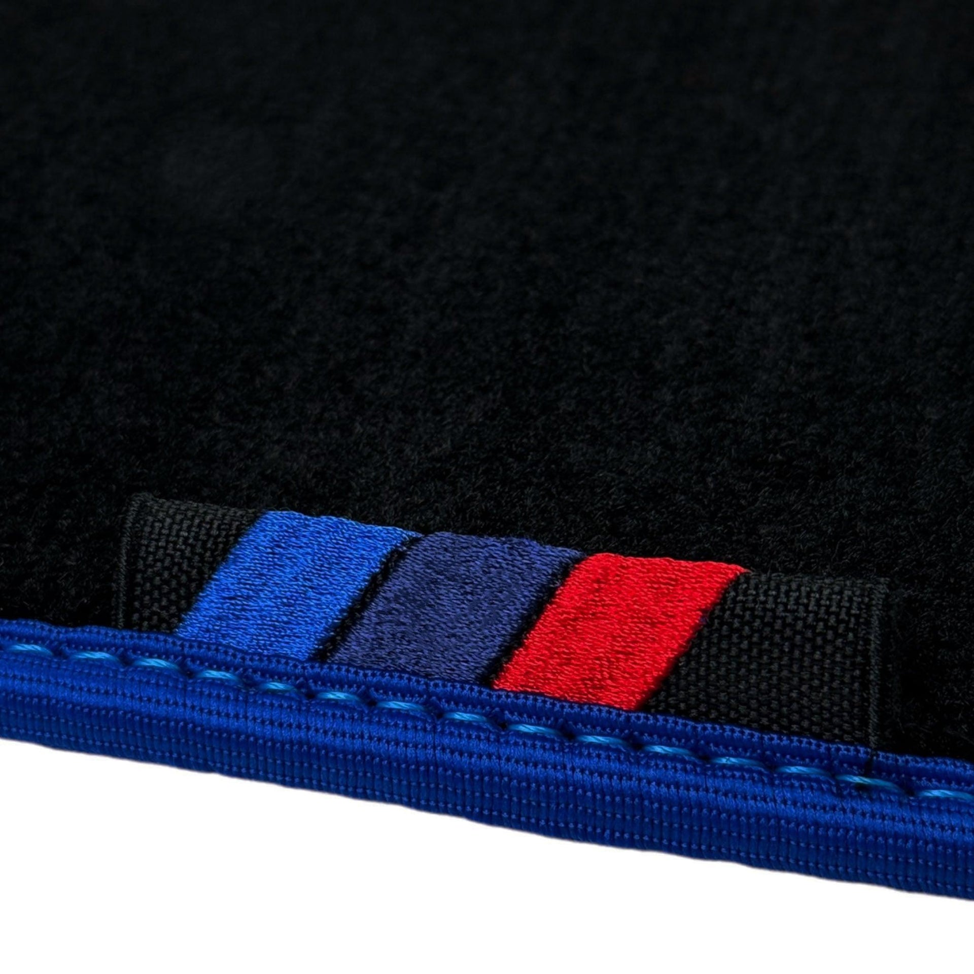 Black Mats For BMW 3 Series F31 5-doors Wagon | Blue Trim - AutoWin