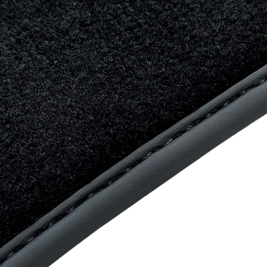 Black Floor Mats for Jeep Wrangler JK (2007-2018) 5 Doors - Double Fixation - AutoWin