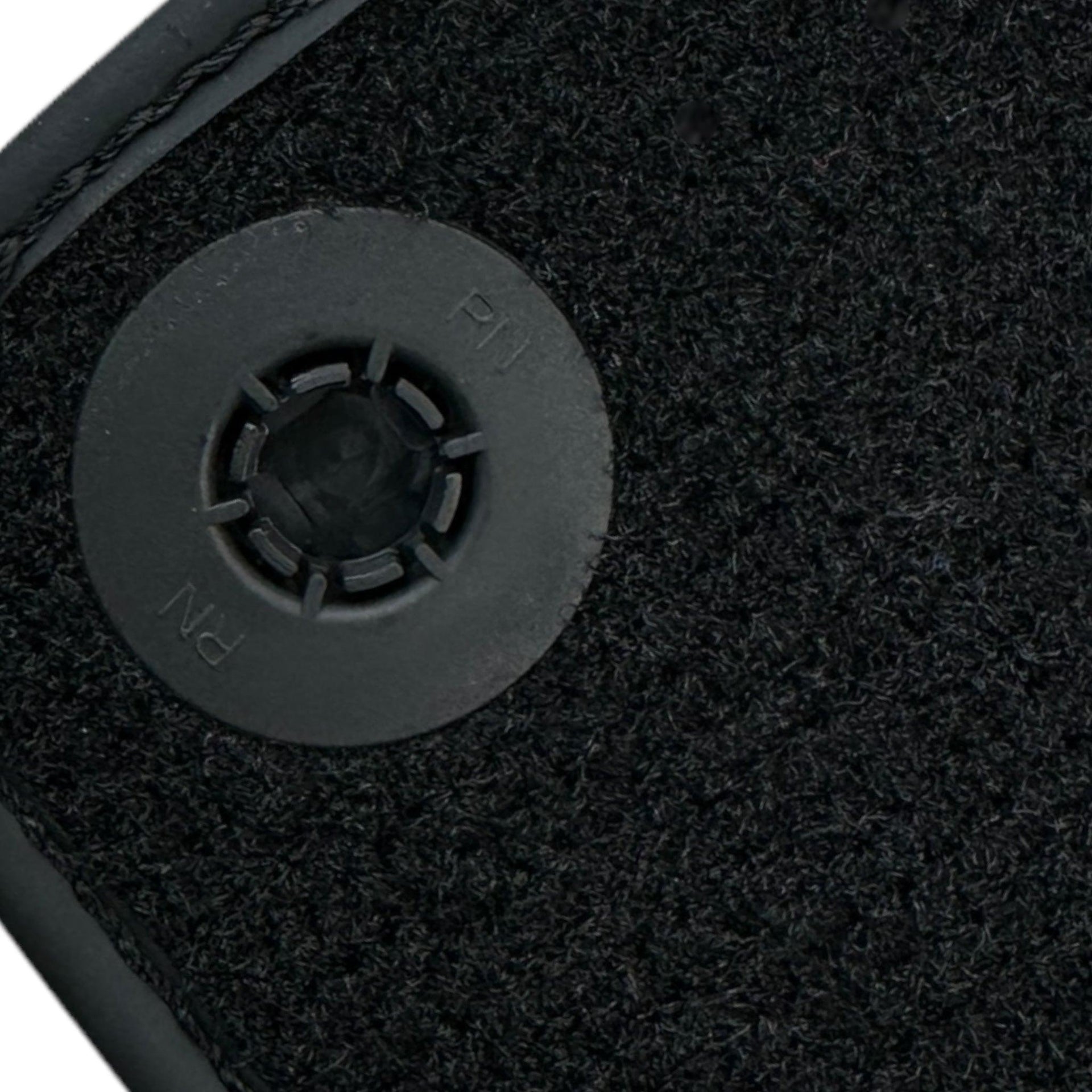 Black Floor Mats for McLaren 650S with Carbon | Right Hand Drive - AutoWin