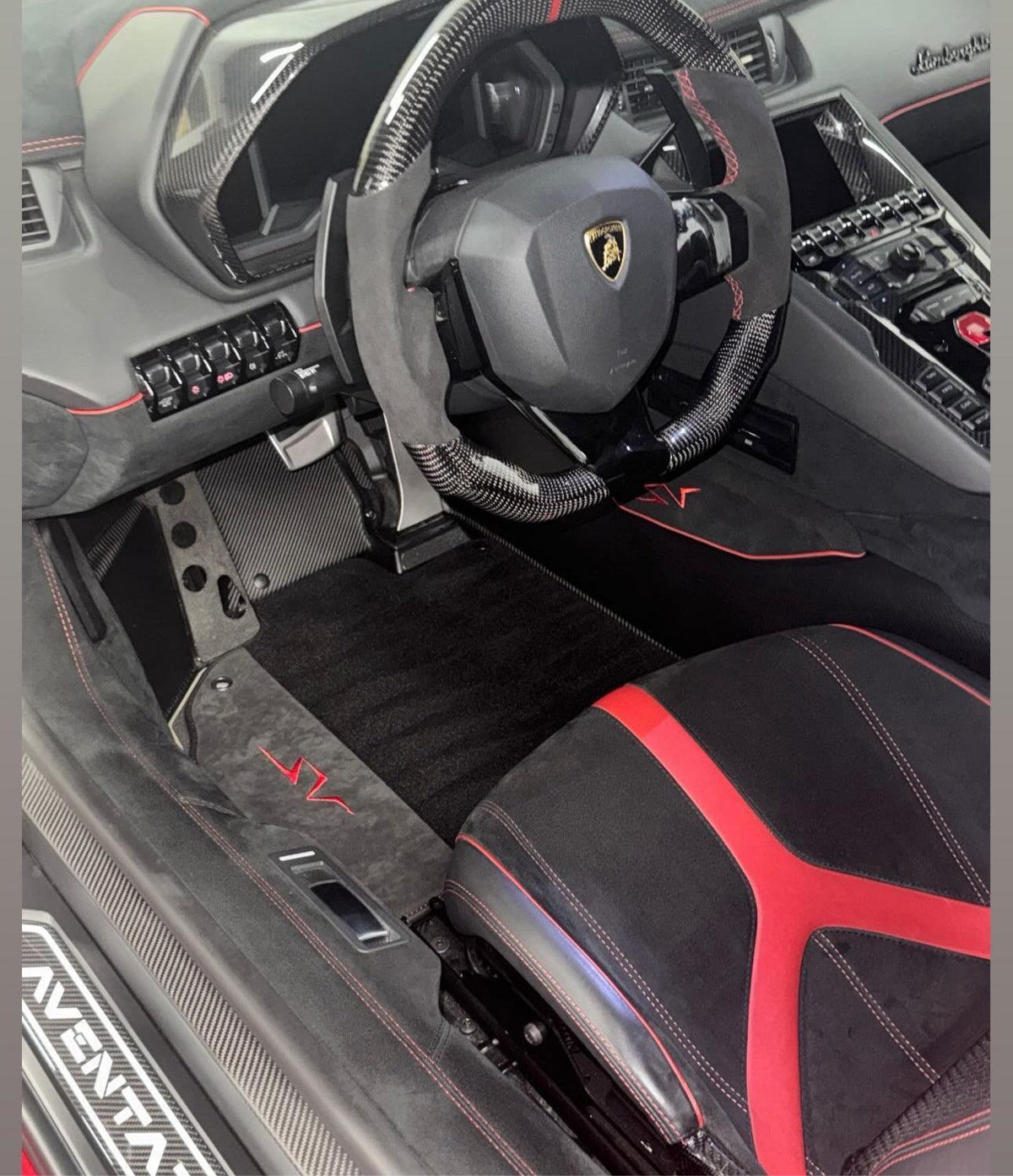 Black Floor Mats for Lamborghini Aventador SV with Alcantara Leather - AutoWin