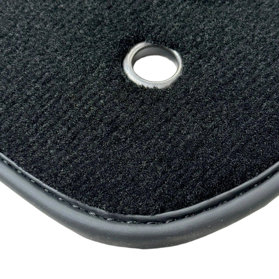 Black Floor Mats for Jeep Grand Cherokee WK2 (2011-2023) Double Fixation - AutoWin