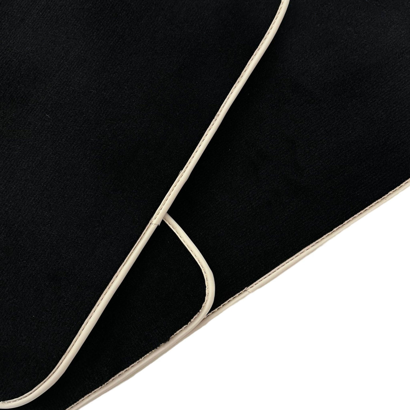 Black Floor Mats for Toyota Camry (1997-2001) - AutoWin