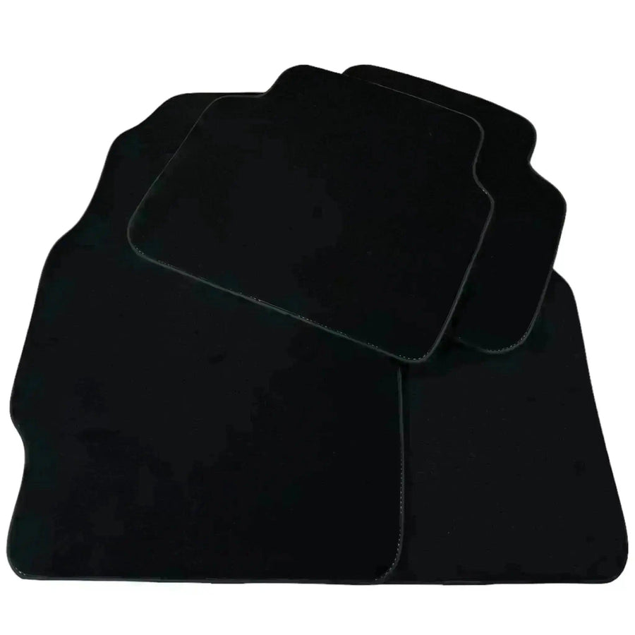 Black Floor Mats for Toyota Yaris 4 (2020-2023) - AutoWin