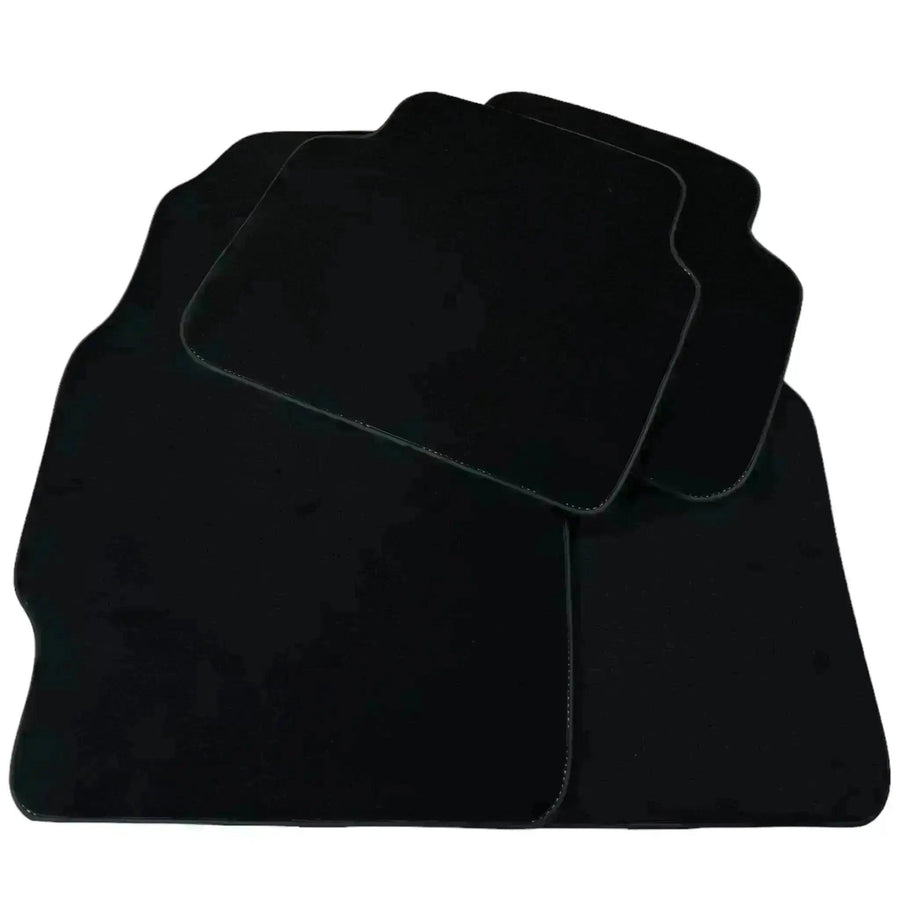 Black Floor Mats for Toyota Yaris 4 (2020-2023) - AutoWin