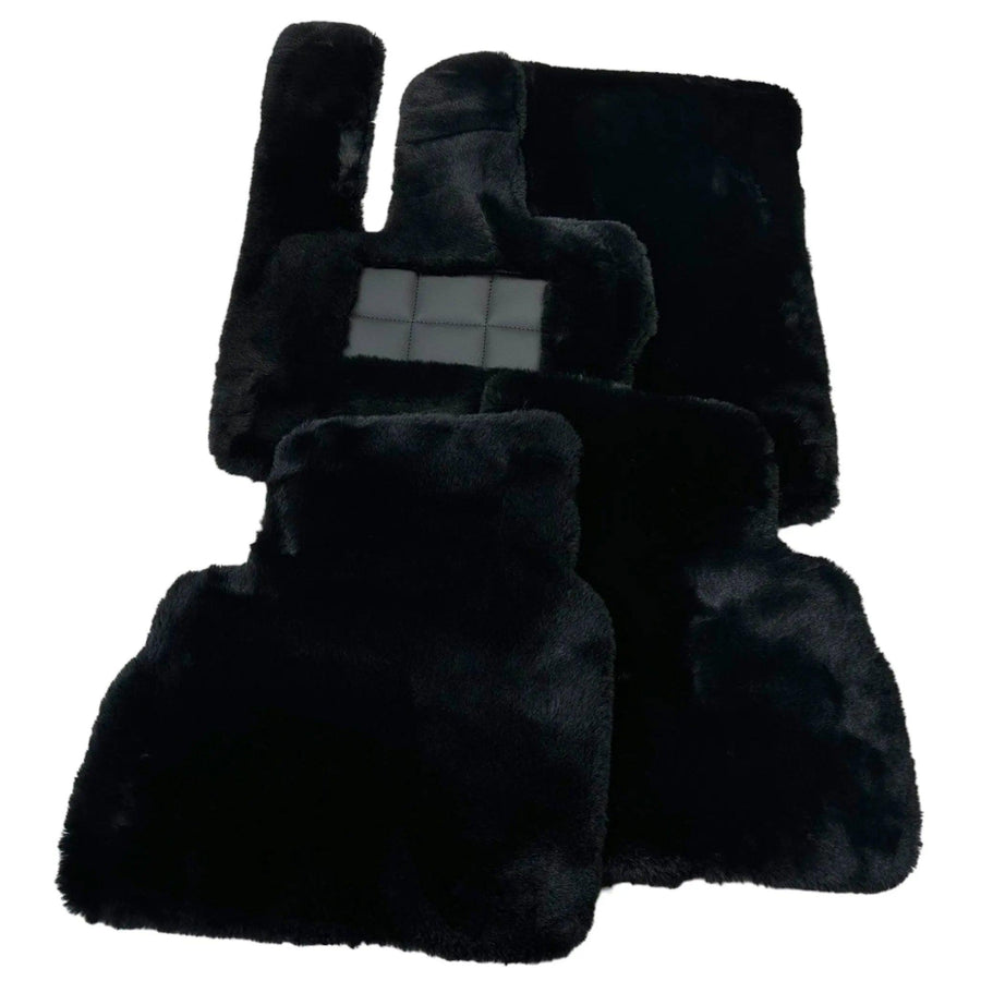 Black Sheepskin Floor Mats For Mercedes Benz B-Class W246 (2011-2019) | ER56 Design - AutoWin