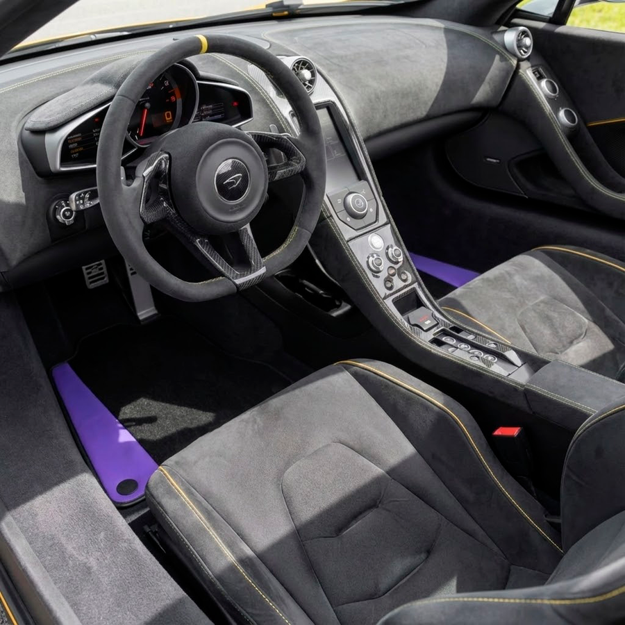 パープルレザー ブラックカーマット マクラーレン650S (2015-2018) | ブラックトリム