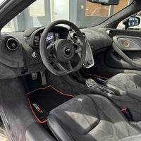 Schwarze Fußmatten für McLaren 600 LT (2018–2020) mit Alcantara-Leder