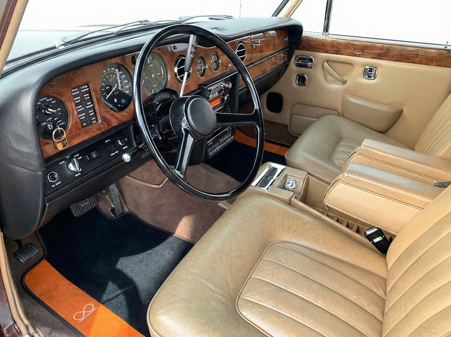 ロールスロイス シャドウ 1965-1977 用ブラック フロアマット オレンジ アルカンターラ レザー