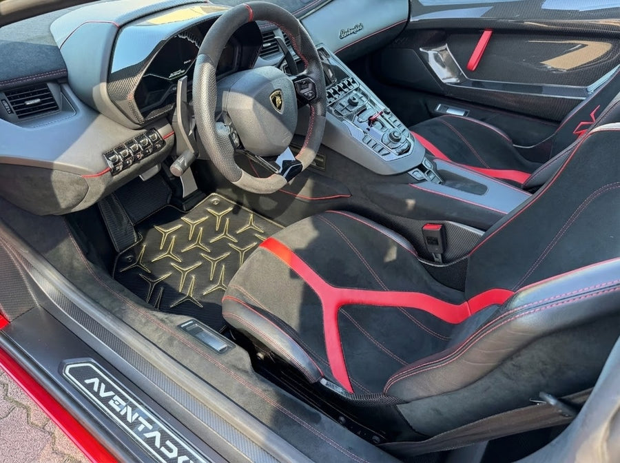 ランボルギーニ アヴェンタドール SV 用カーボンレザーフロアマット