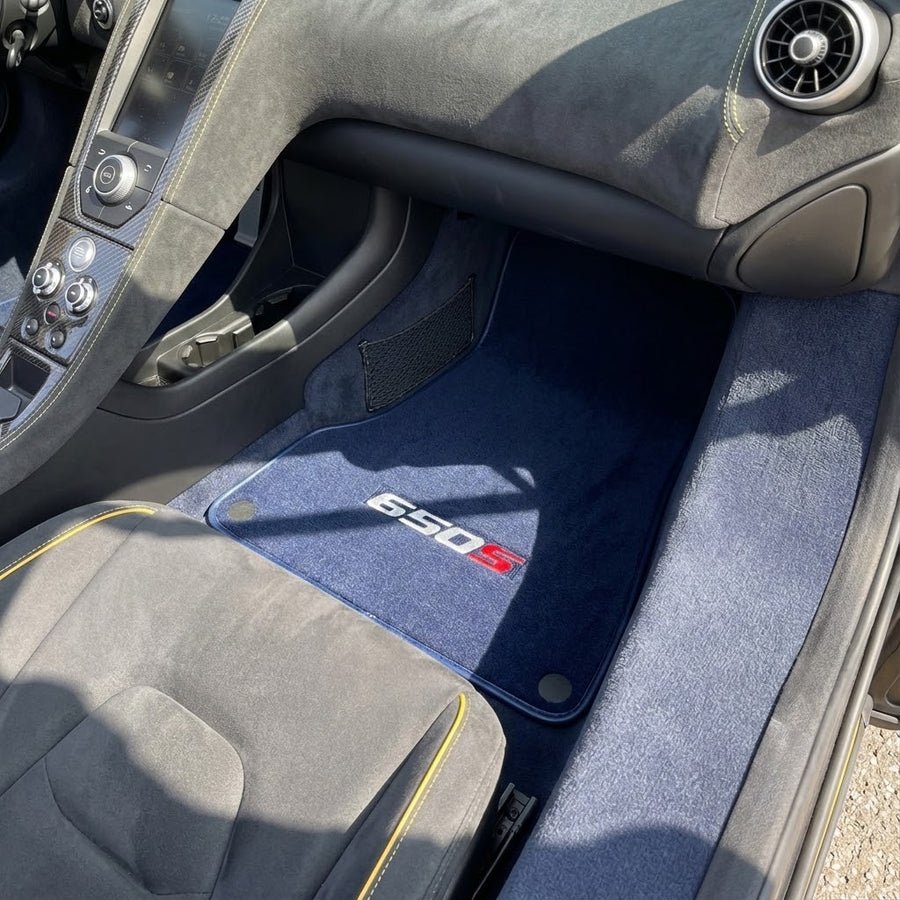 マクラーレン650S用ダークブルーのカーマット 特注