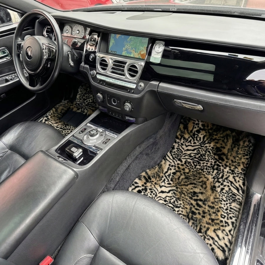 Schwarze Schaffell-Fußmatten für Rolls-Royce Cullinan (2018–2023) No Steps Edition