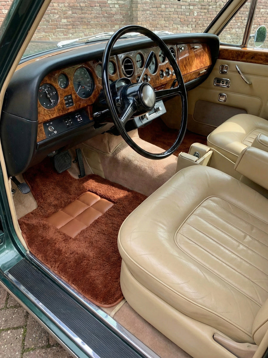 ロールスロイスシャドウ 1965-1977 Er56 デザインブランド用ブラウンシープスキンフロアマット