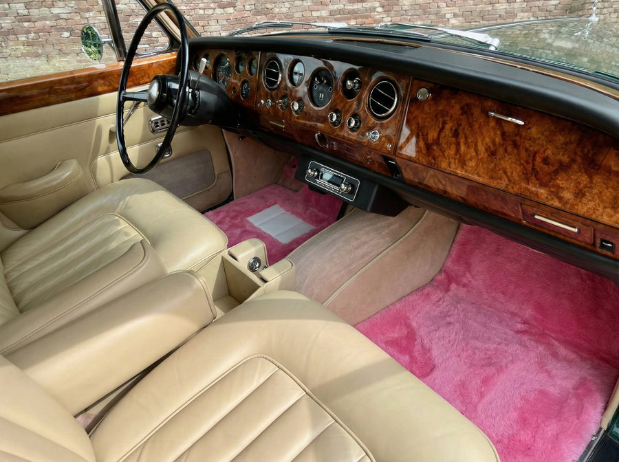 ピンクのシープスキン フロア マット ロールス ロイス シャドウ 1965-1977 Er56 デザイン ブランド