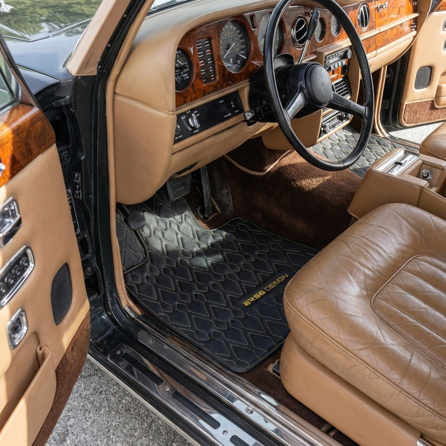 ロールスロイス Wraith (2013–2023)用ブラックレザーカーマット ER56デザイン