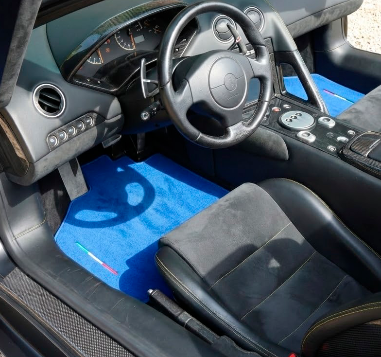 ランボルギーニ ムルシエラゴ用カスタマイズ可能なブルーフロアマット AutoWin ブランド