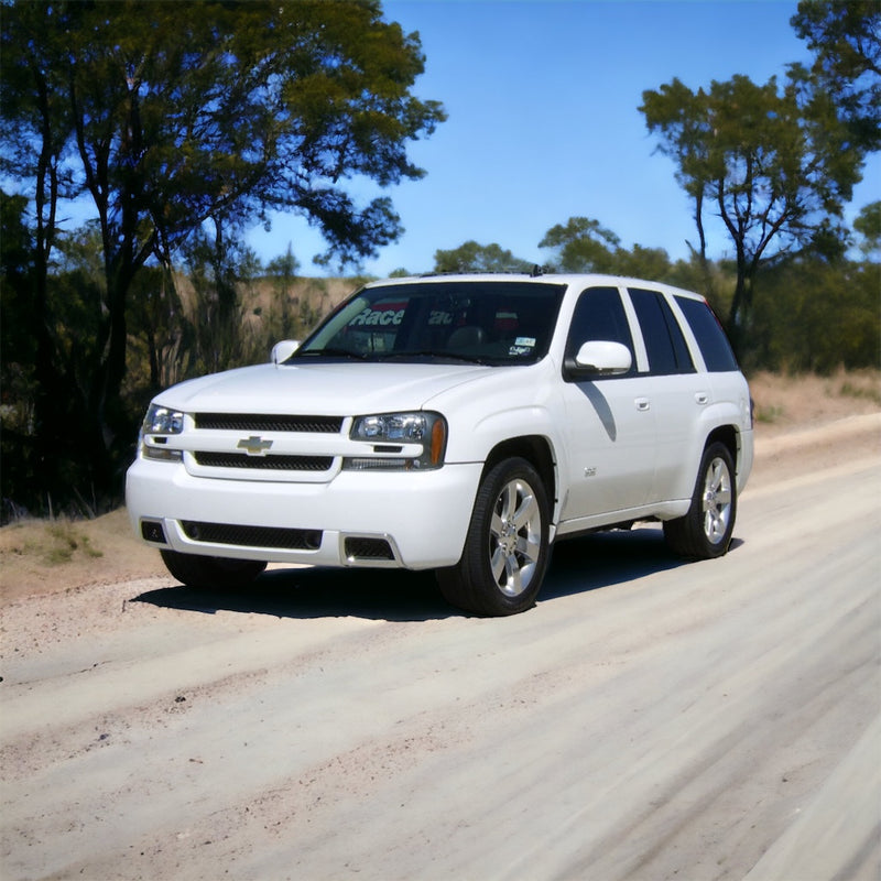 Autowin のシボレー トレイルブレイザー SS (2006) 用オーダーメイド フロア マット