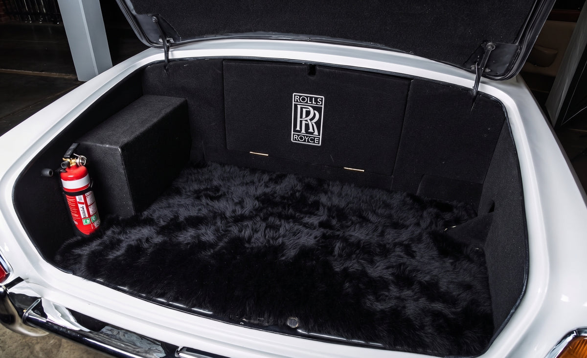 Rolls Royce シャドウ (1965-1977) 用ブラック フロアマット (グリーン レザー付き)