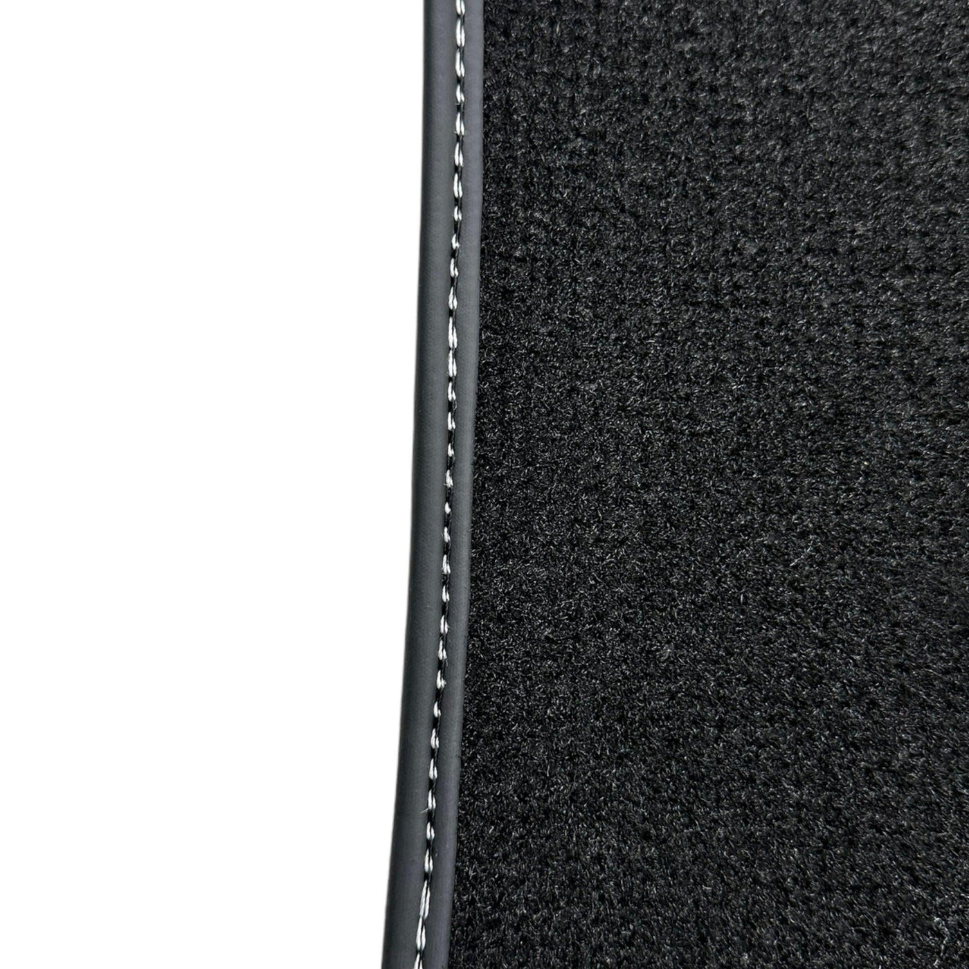 Black Floor Mats for Audi TT MK2 Coupe (2006-2014) - AutoWin