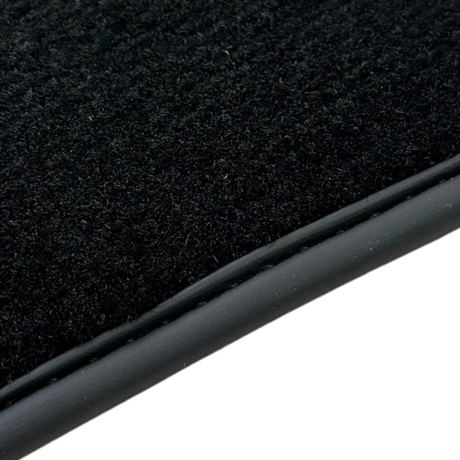 Black Floor Mats for Jeep Grand Cherokee WK2 (2011-2023) Single Fixation - AutoWin