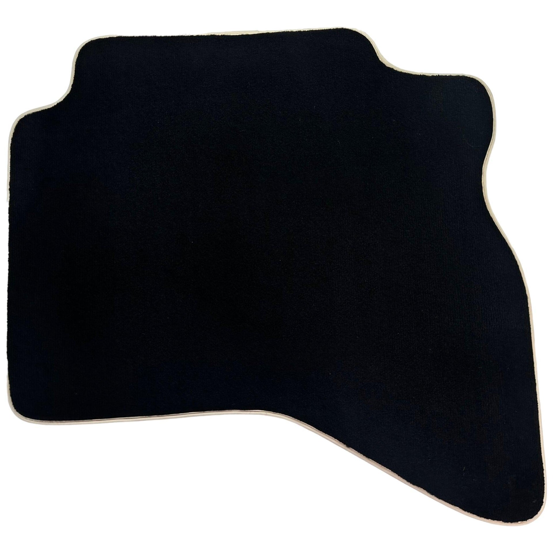 Black Floor Mats For Mitsubishi Pajero Sport (1996-2006) ER56 Design - AutoWin