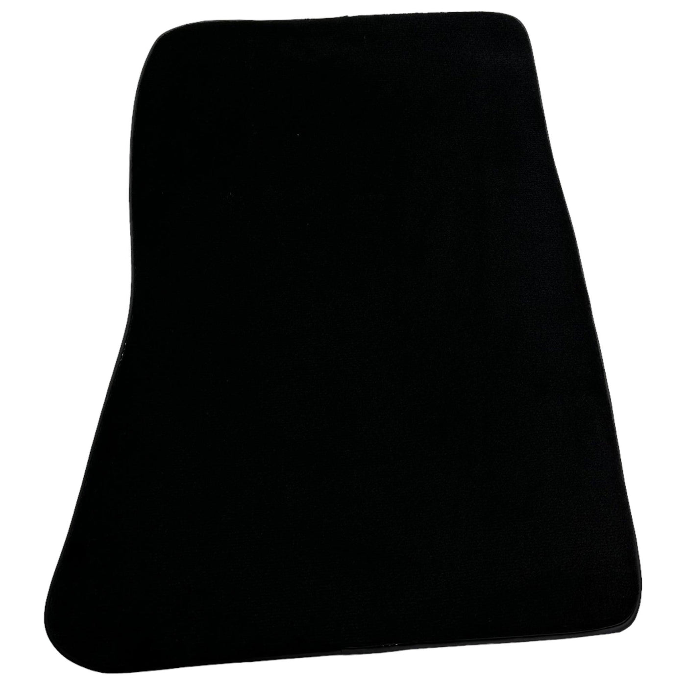 Black Floor Mats For Mitsubishi Pajero V80 (2006-2011) - AutoWin