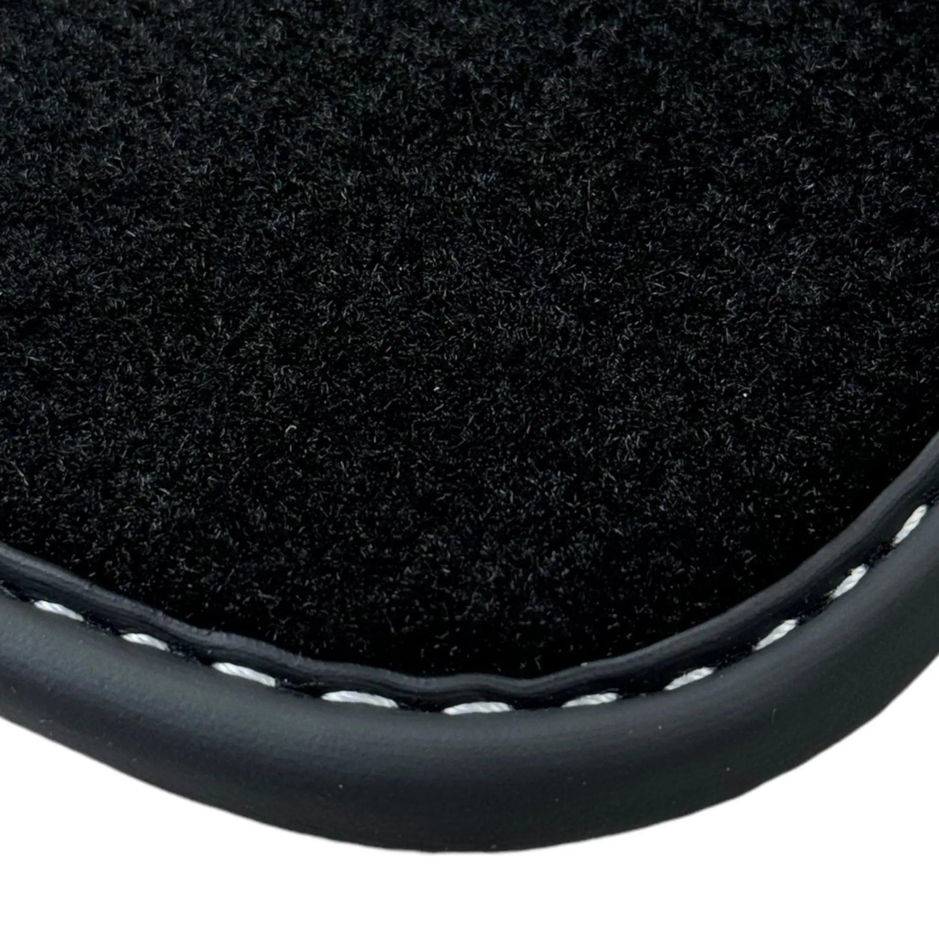 Black Floor Mats For Tesla Model S (2012-2023) - AutoWin