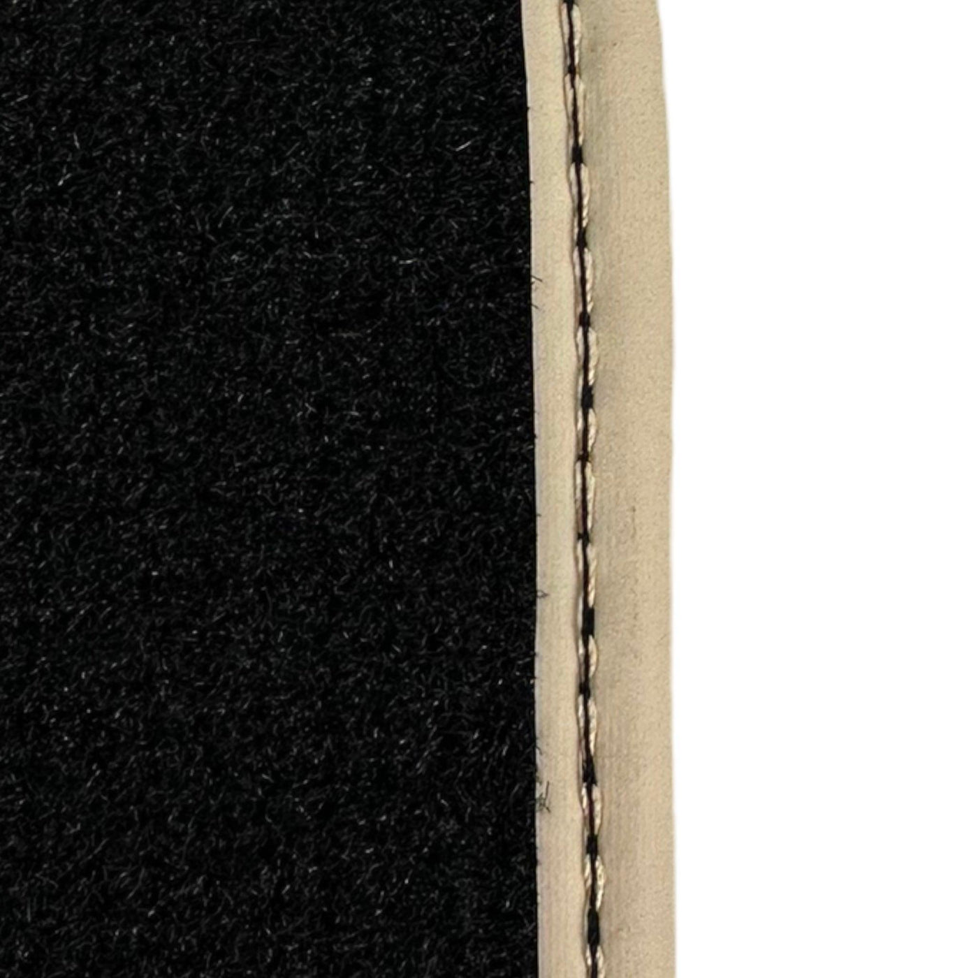 Black Floor Mats For Toyota Hilux (2005-2015) ER56 Design - AutoWin