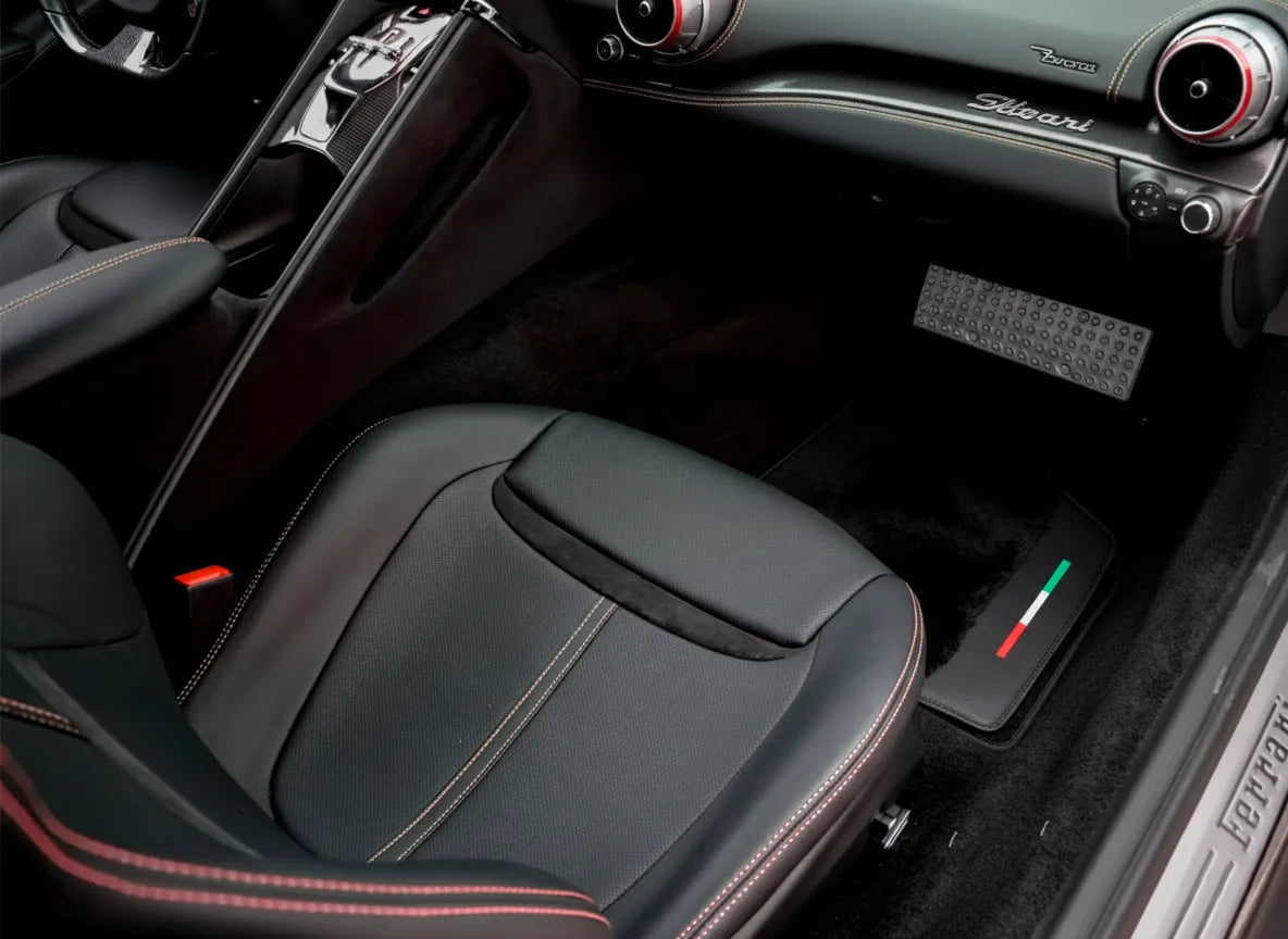 Black Sheepskin Floor Mats for Ferrari Roma (2021-2027) with Leather