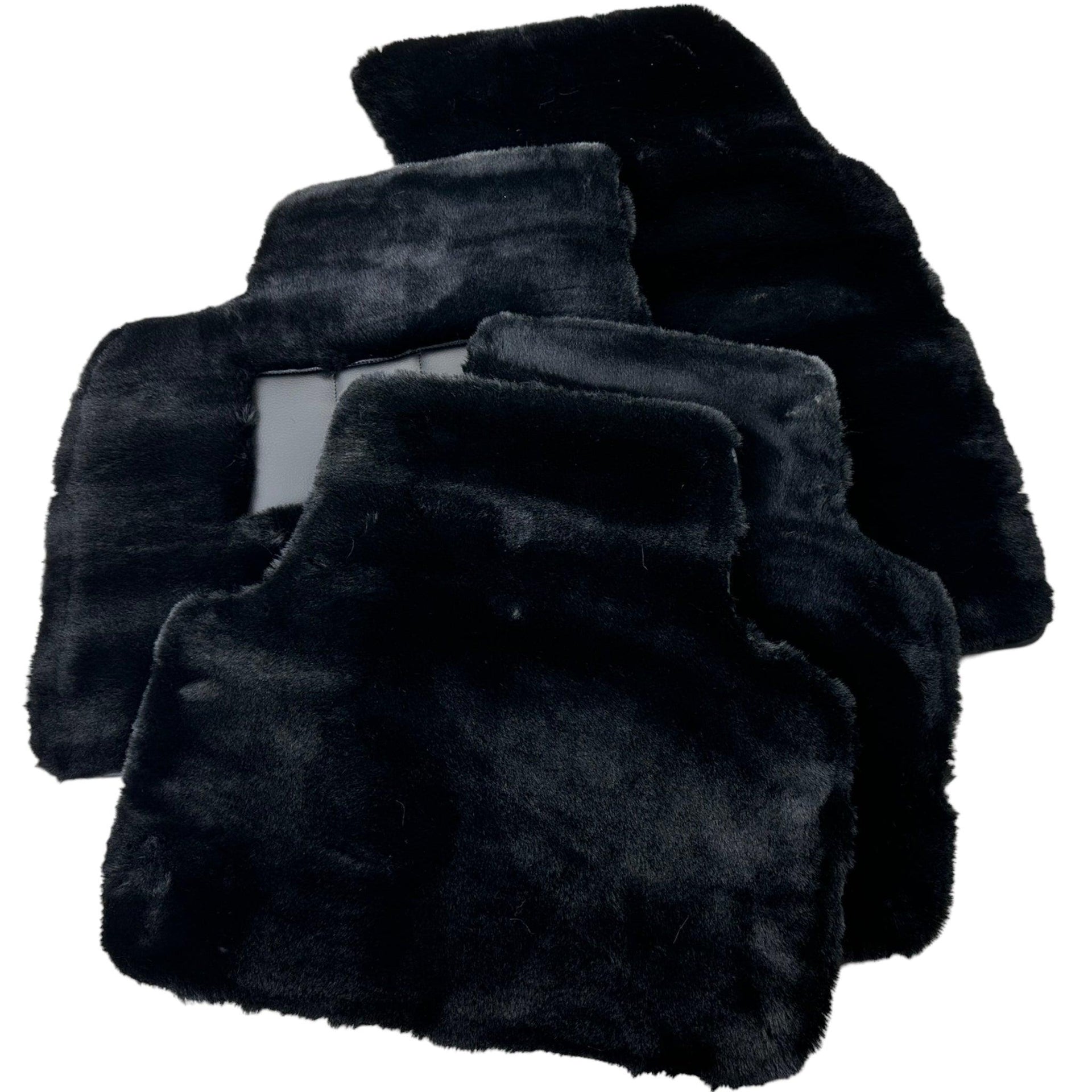 Black Sheepskin Floor Mats for Lamborghini Urus (2018-2024) | ER56 Design - AutoWin