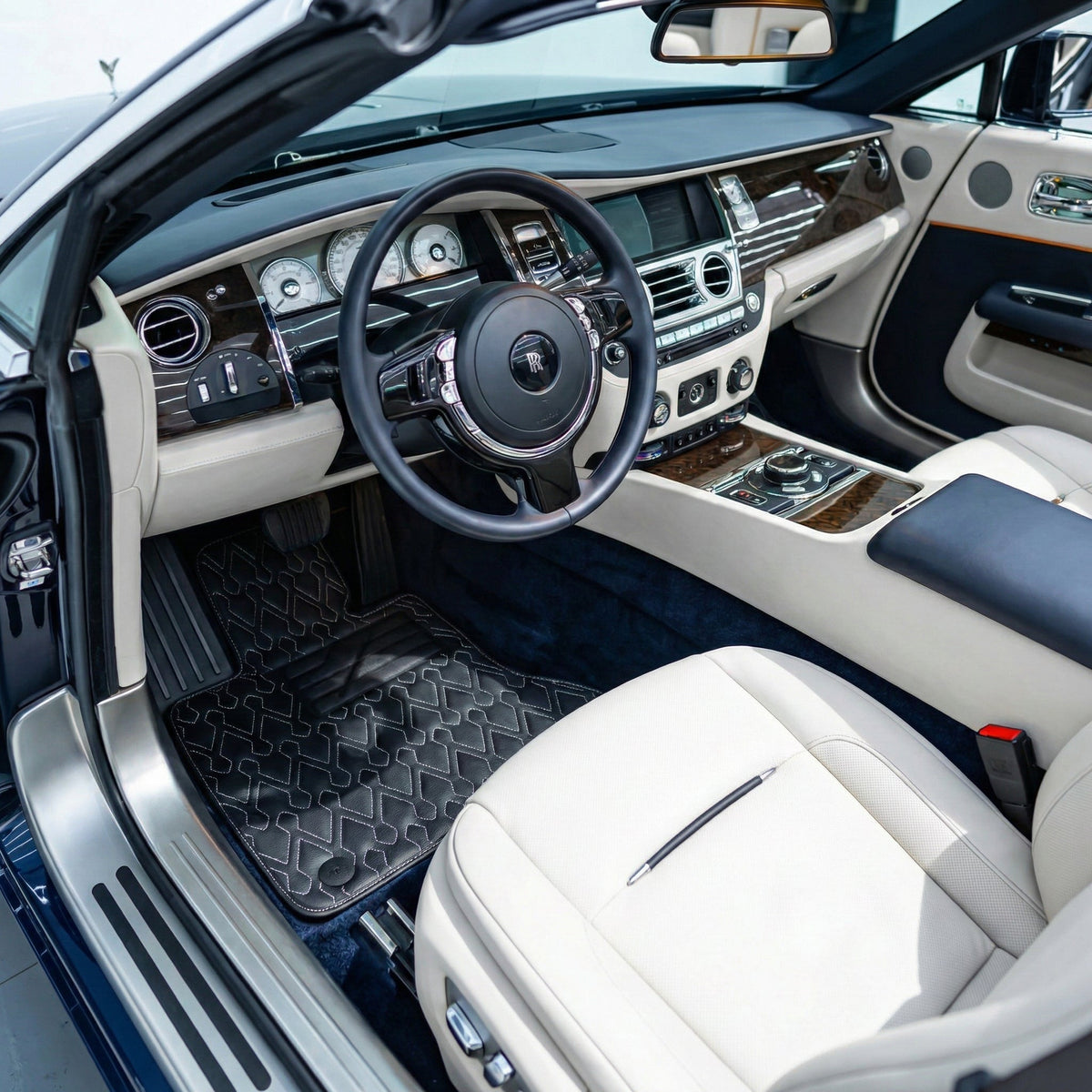 Interior look of floor mats for Rolls-Royce Dawn (2016-2023)